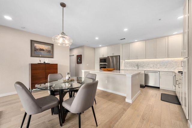 900 S 1st ST 312, Austin, TX 78704
