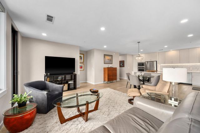 900 S 1st ST 312, Austin, TX 78704