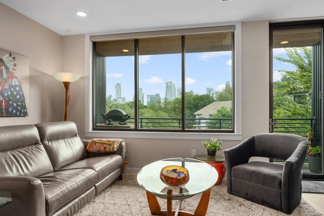 900 S 1st ST 312, Austin, TX 78704