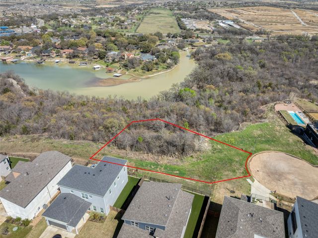 9080 Quarry Hill Court, Fort Worth, TX 76179