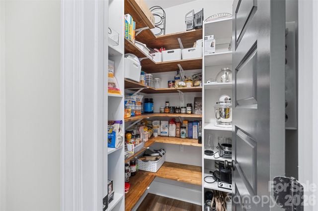 7004 Kingfisher Way, Belmont, NC 28012