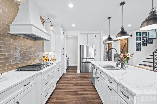 7004 Kingfisher Way, Belmont, NC 28012