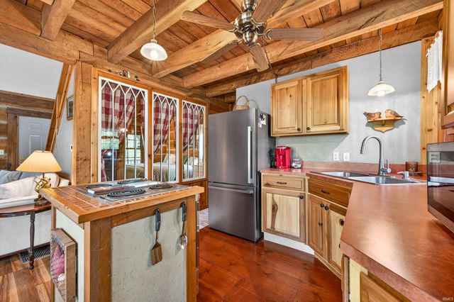 209 Sanctuary Lane, Nashville, IN 47448
