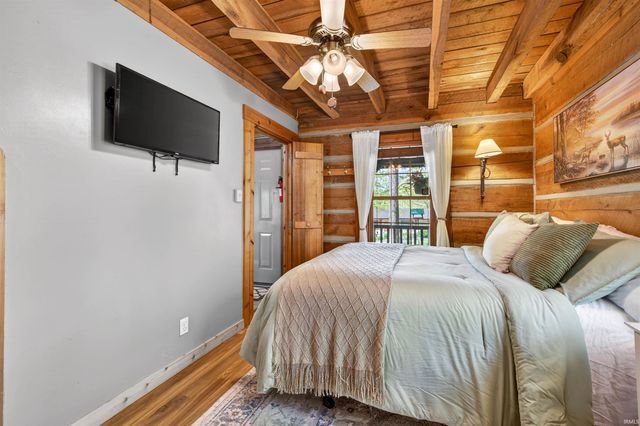 209 Sanctuary Lane, Nashville, IN 47448