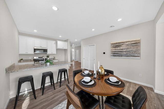1805 Lynx Place SE, Pine Island, MN 55963