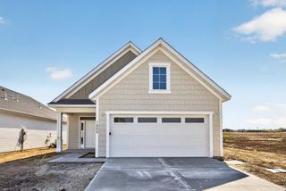 1805 Lynx Place SE, Pine Island, MN 55963