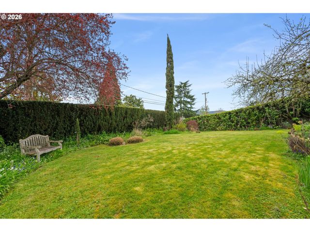 2223 OLIVE St, Eugene, OR 97401