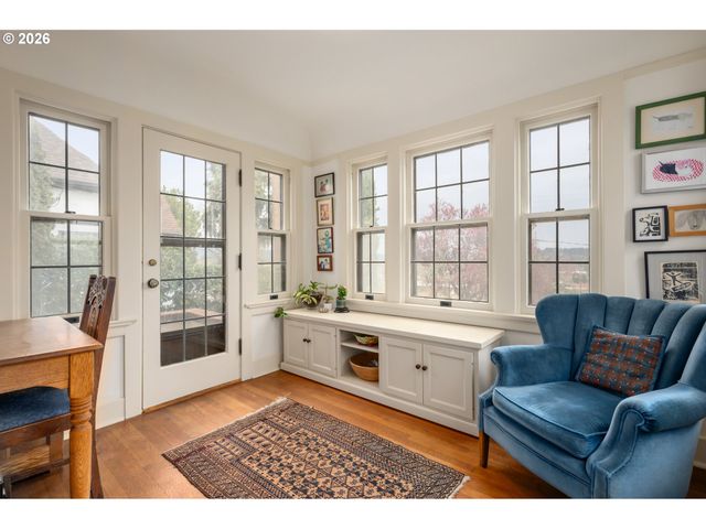 2223 OLIVE St, Eugene, OR 97401