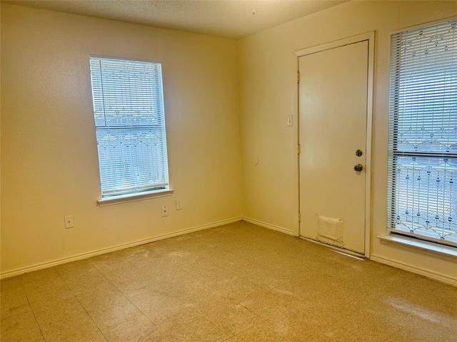2301 Lido Lane, Arlington, TX 76015