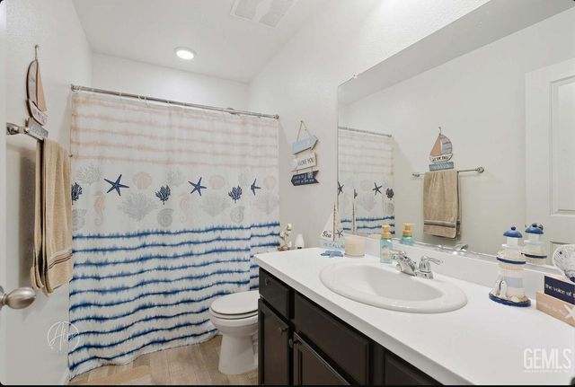 9801 Packwood Drive, Bakersfield, CA 93313