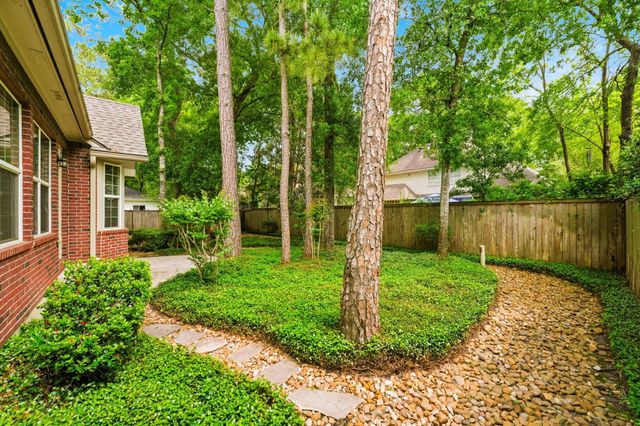 110 S Mill Trace Drive, The Woodlands, TX 77381