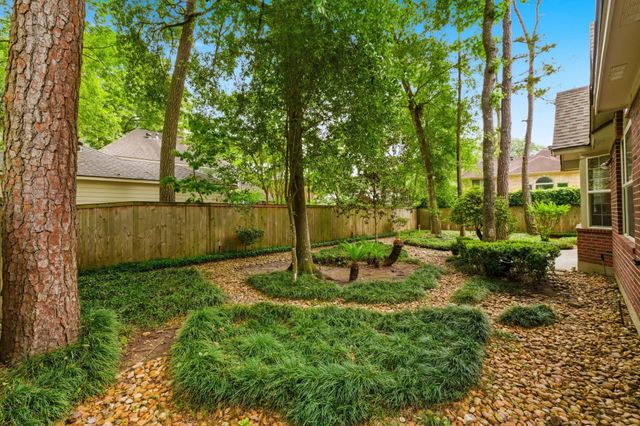 110 S Mill Trace Drive, The Woodlands, TX 77381