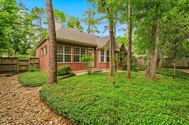 110 S Mill Trace Drive, The Woodlands, TX 77381
