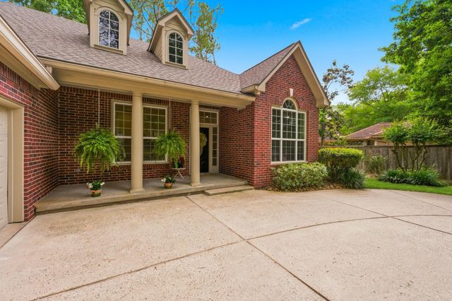 110 S Mill Trace Drive, The Woodlands, TX 77381