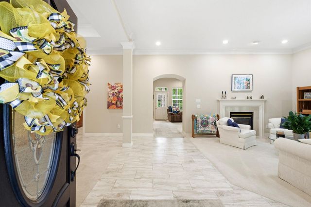 110 S Mill Trace Drive, The Woodlands, TX 77381