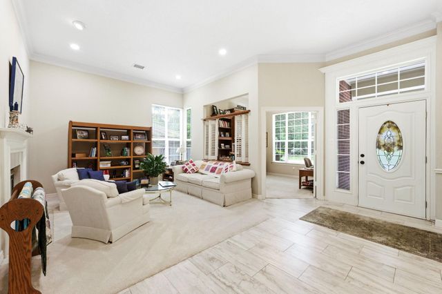 110 S Mill Trace Drive, The Woodlands, TX 77381