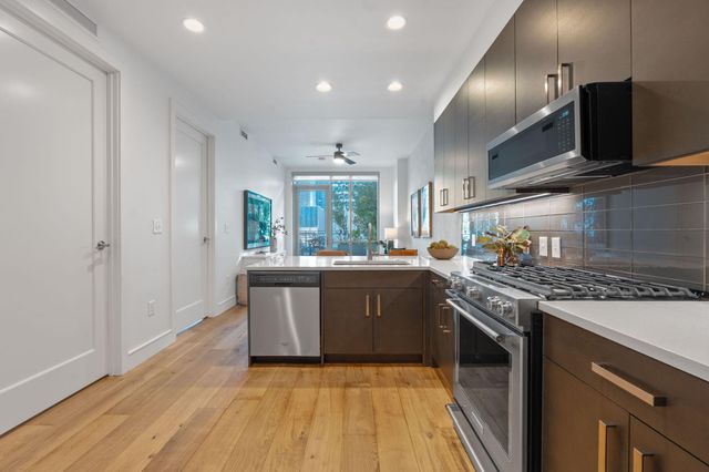 222 West Ave 1005, Austin, TX 78701