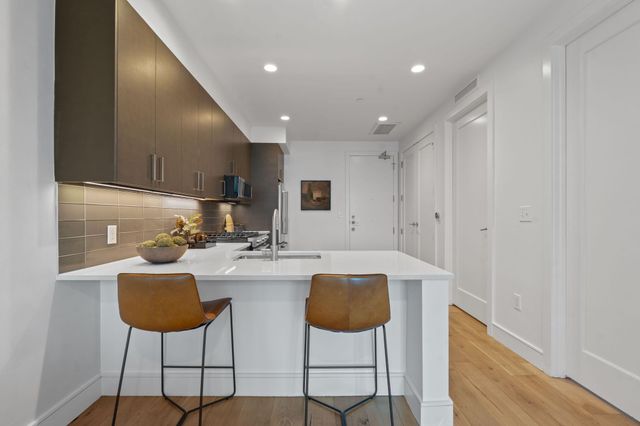 222 West Ave 1005, Austin, TX 78701
