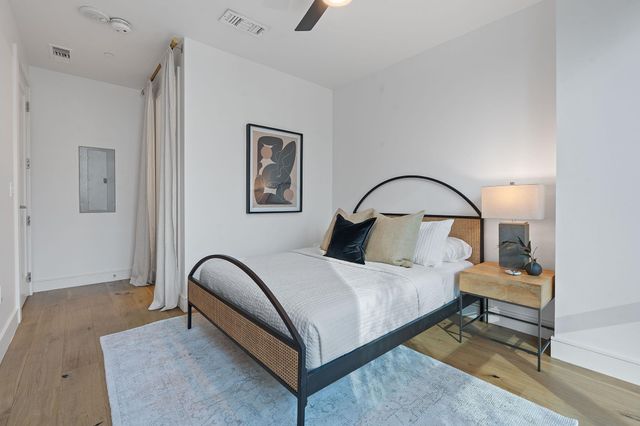 222 West Ave 1005, Austin, TX 78701