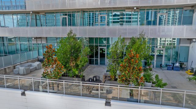 222 West Ave 1005, Austin, TX 78701