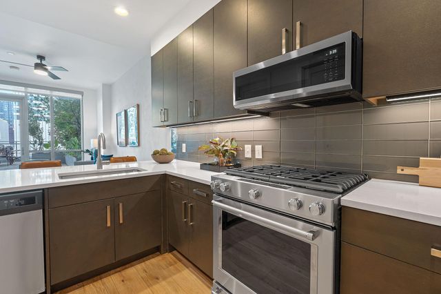 222 West Ave 1005, Austin, TX 78701