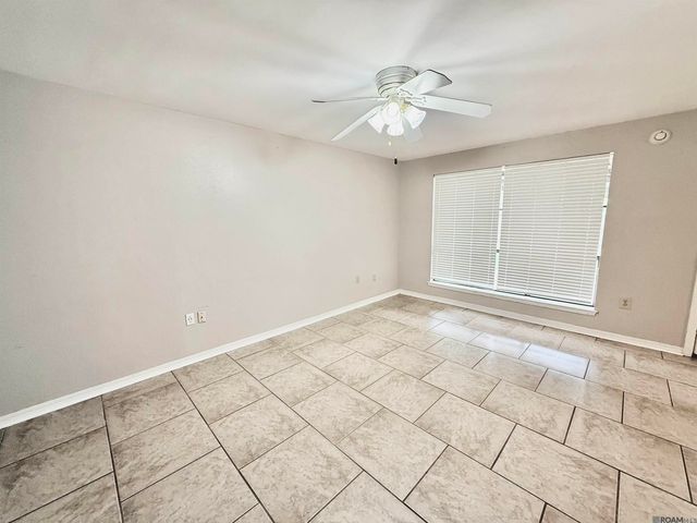 4934 Alvin Dark Ave, Baton Rouge, LA 70820