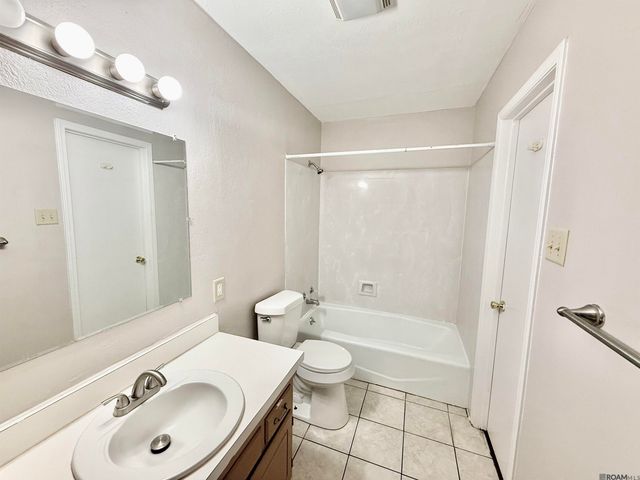 4934 Alvin Dark Ave, Baton Rouge, LA 70820