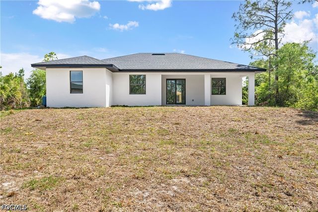 3514 71st ST W, Lehigh Acres, FL 33971