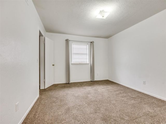 7123 NW 16th Street, Bethany, OK 73008