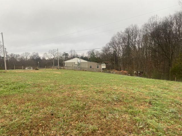 575 Simmons Cemetery Rd, Quebeck, TN 38579