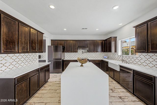 4981 S 237TH Drive, Buckeye, AZ 85326