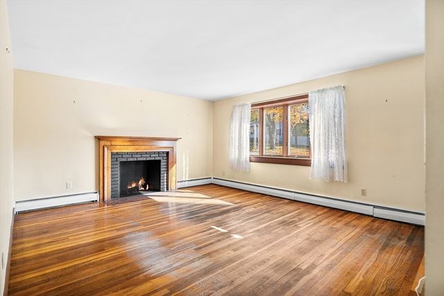 11 Lillian, Acton, MA 01720