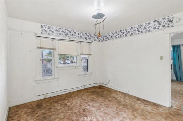 220 S State Street, Hemet, CA 92543