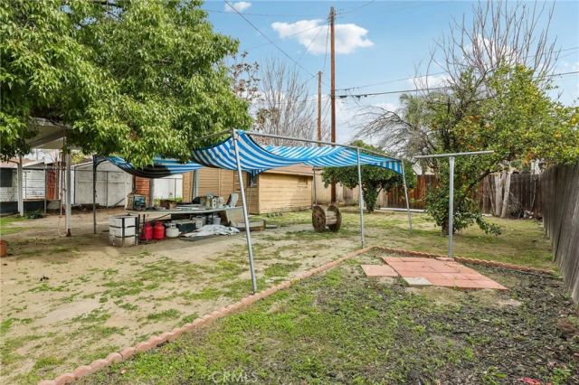 220 S State Street, Hemet, CA 92543