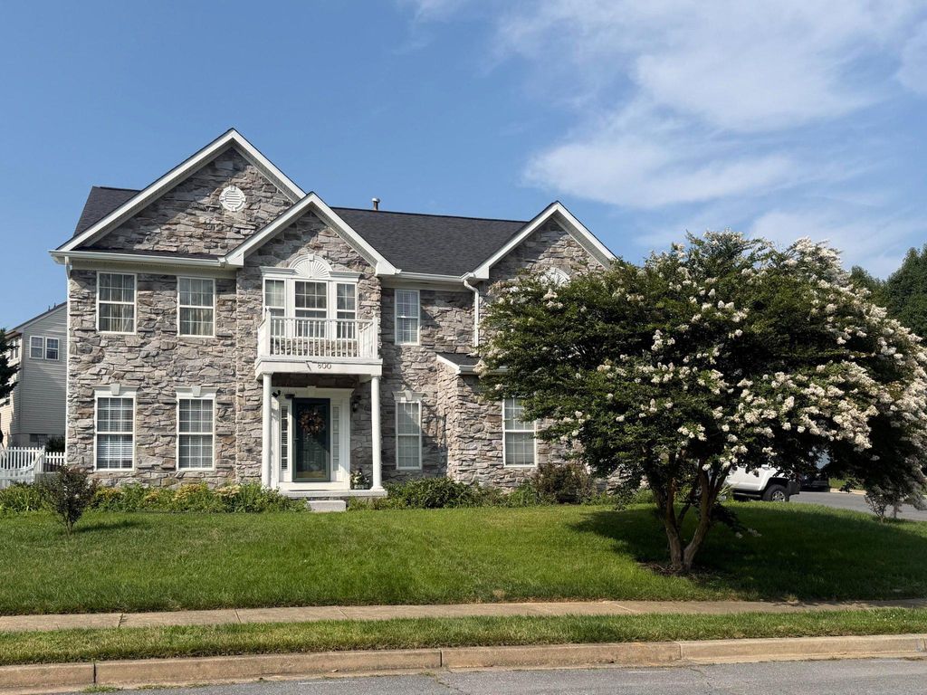 800 AZTEC DR, Frederick, MD 21701