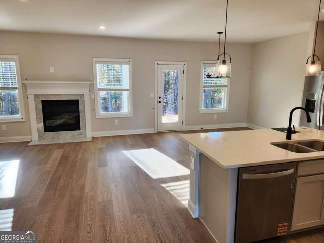 1398 High Falls Lane, Grayson, GA 30017