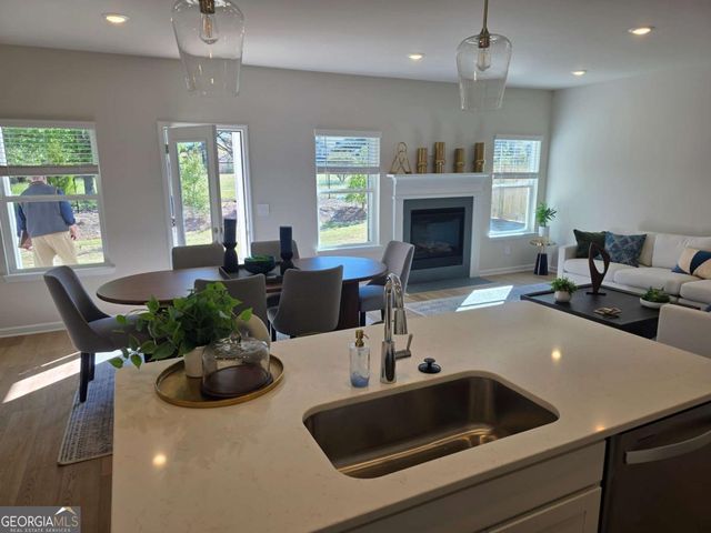 1398 High Falls Lane, Grayson, GA 30017