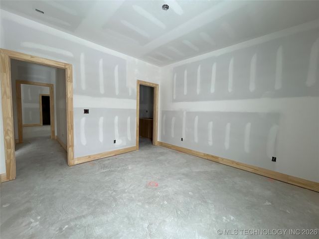 16705 E 41st Place S, Tulsa, OK 74134