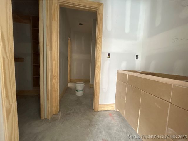 16705 E 41st Place S, Tulsa, OK 74134