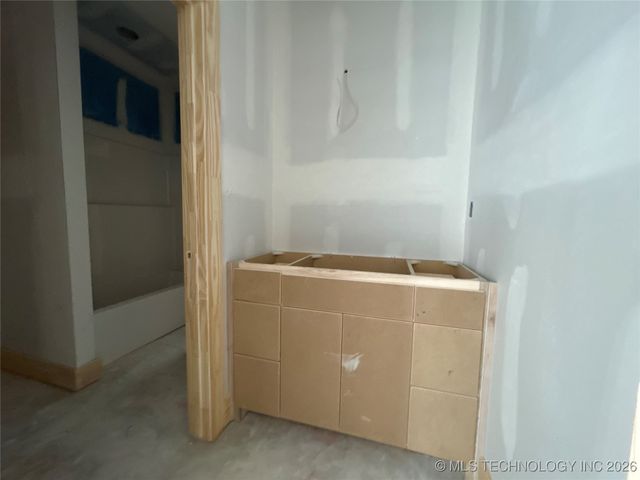 16705 E 41st Place S, Tulsa, OK 74134