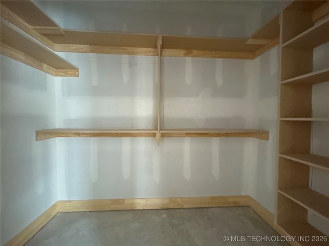 16705 E 41st Place S, Tulsa, OK 74134