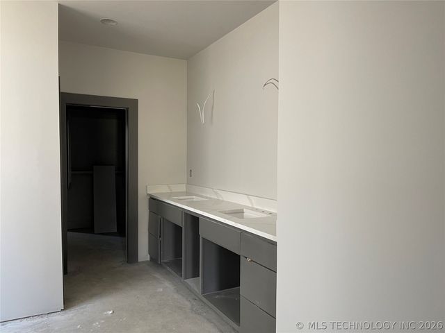 16705 E 41st Place S, Tulsa, OK 74134