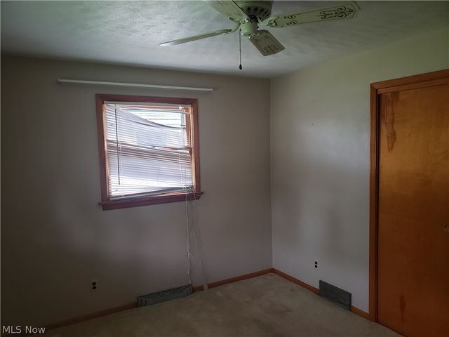 3105 Washington Avenue, Lorain, OH 44052