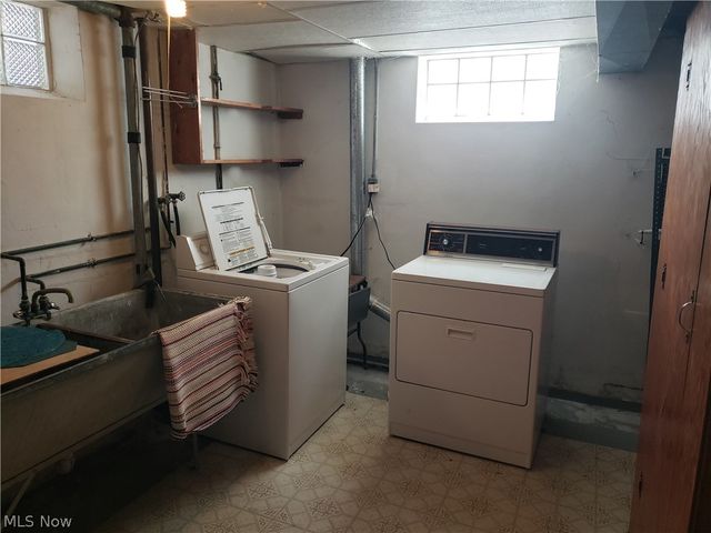 3105 Washington Avenue, Lorain, OH 44052