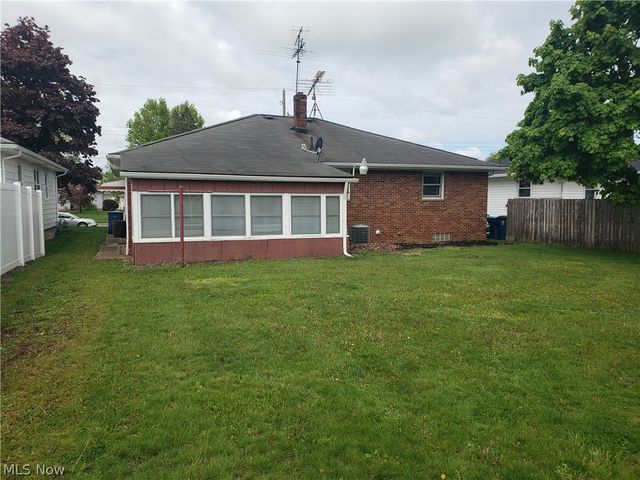 3105 Washington Avenue, Lorain, OH 44052