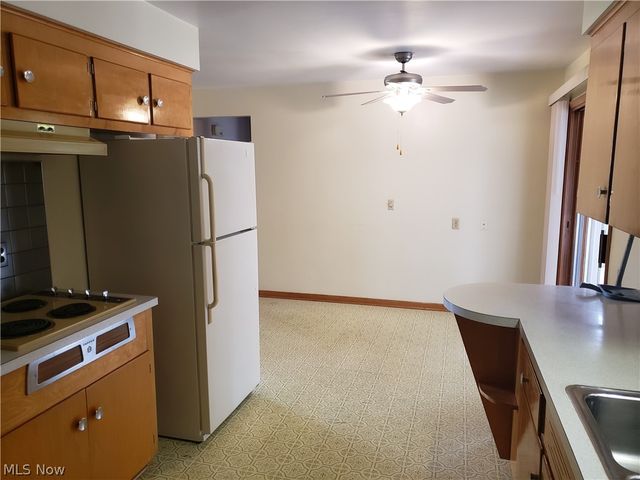 3105 Washington Avenue, Lorain, OH 44052