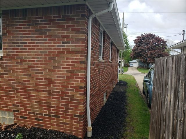 3105 Washington Avenue, Lorain, OH 44052