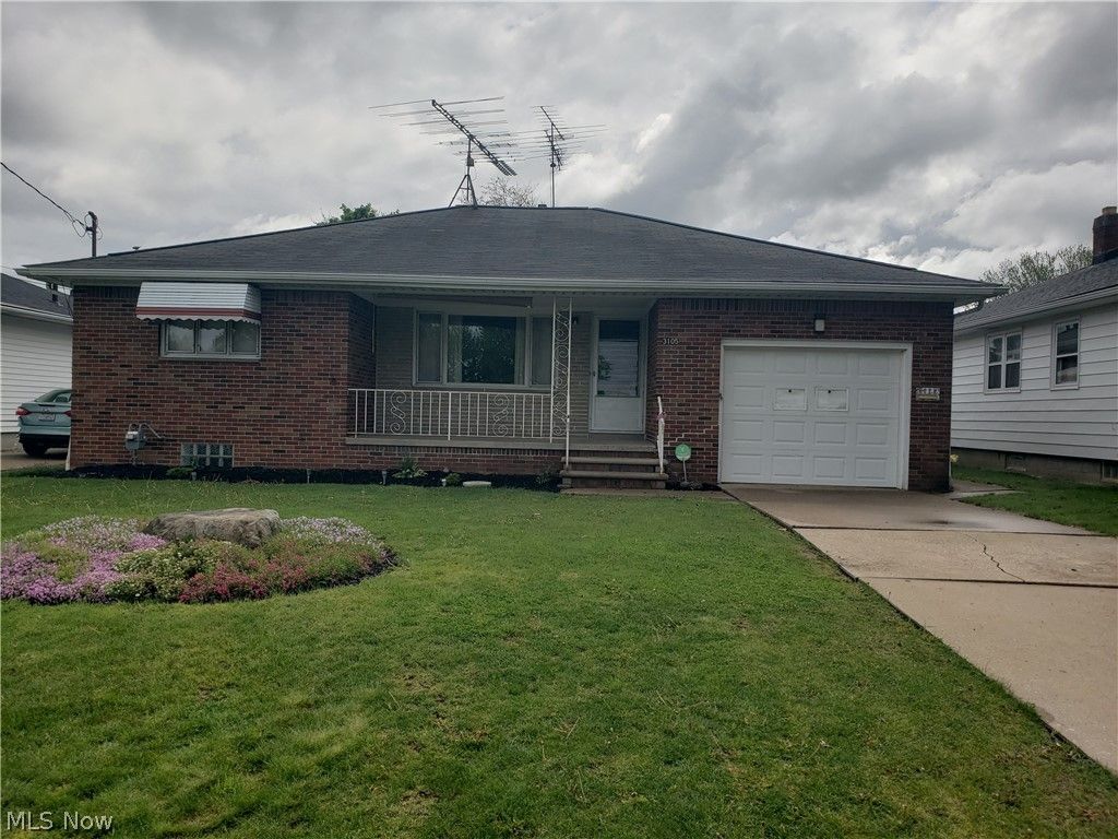 3105 Washington Avenue, Lorain, OH 44052