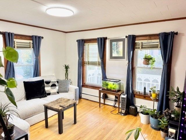 38 Mount Pleasant St, North Brookfield, MA 01535