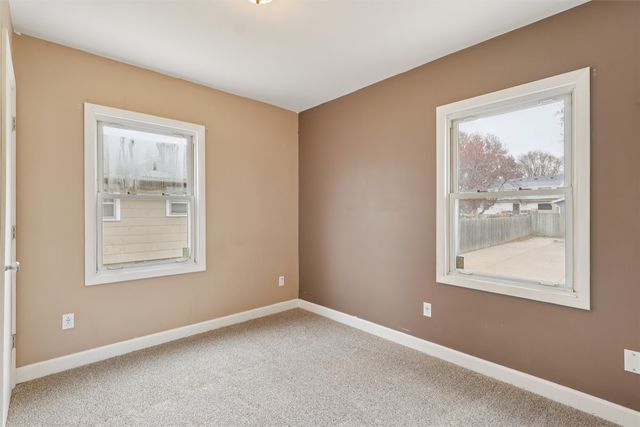 3425 SW 13th Street, Des Moines, IA 50315